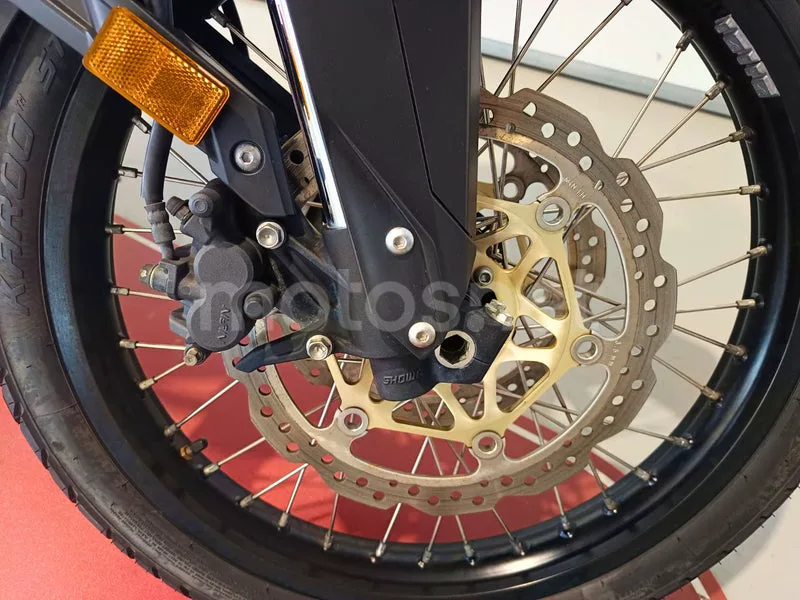 Honda XL750 Transalp - Vista 4