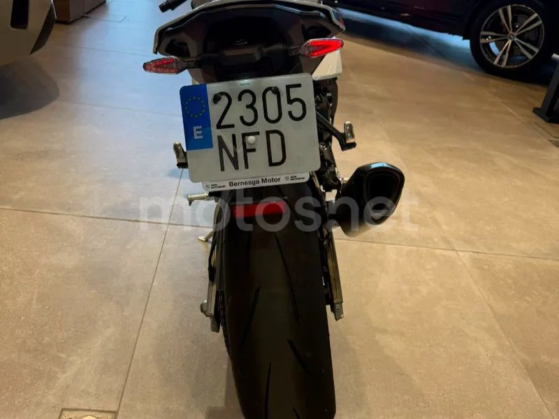 BMW S 1000 RR - Vista 7