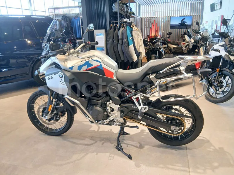 BMW F 900 GS - Vista 7