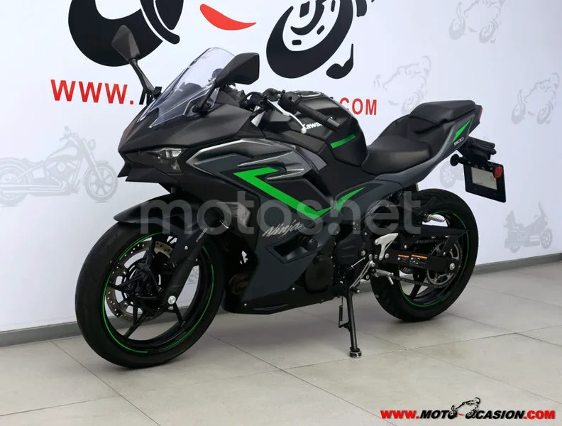 Kawasaki Ninja 500 - Vista 8