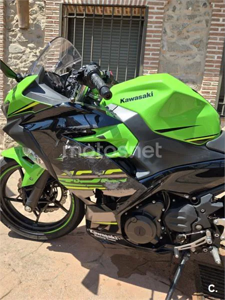 Kawasaki Ninja 400 - Vista 12