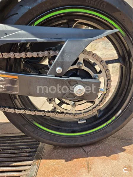 Kawasaki Ninja 400 - Vista 14