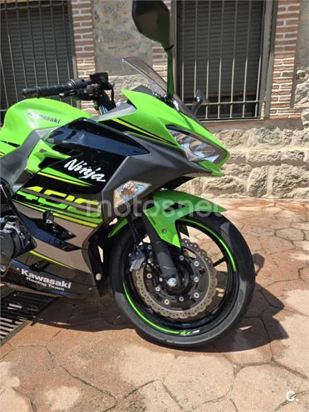 Kawasaki Ninja 400 - Vista 4