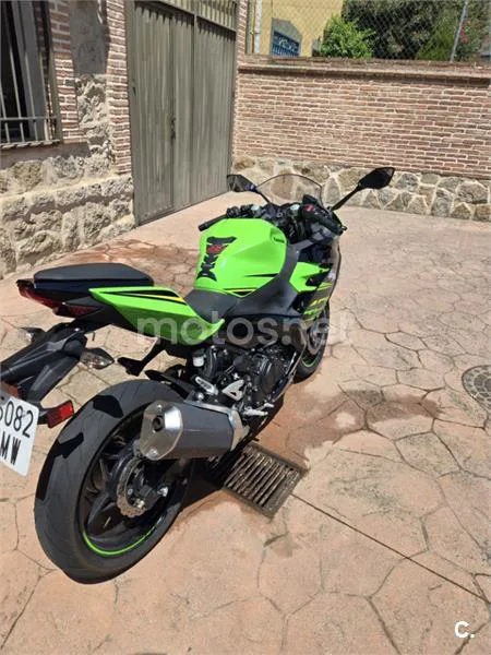 Kawasaki Ninja 400 - Vista 5