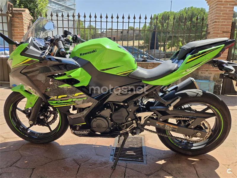 Kawasaki Ninja 400 - Vista 7