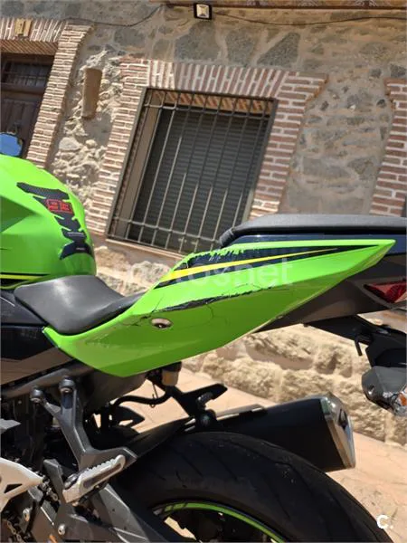 Kawasaki Ninja 400 - Vista 10