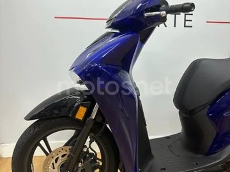 Honda SH125i - Vista 16