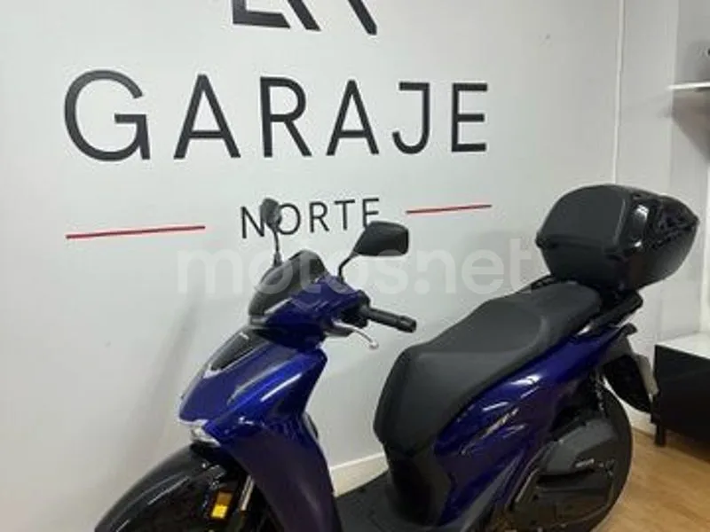 Honda SH125i - Vista 17