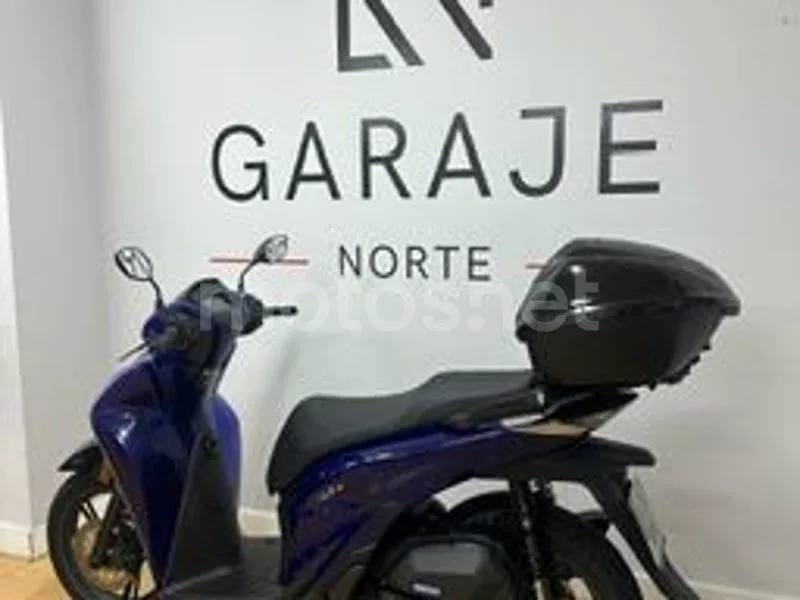 Honda SH125i - Vista 3