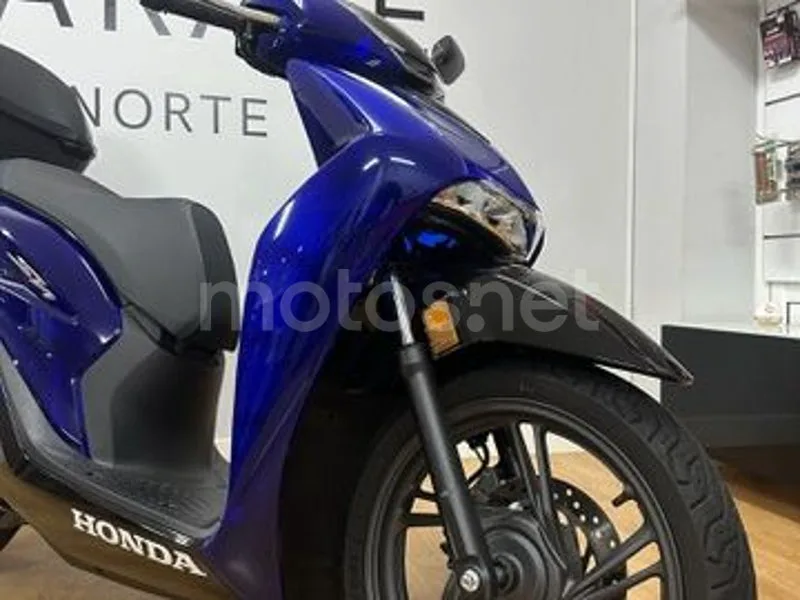 Honda SH125i - Vista 21