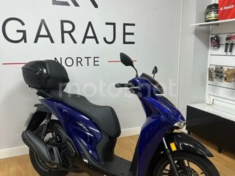Honda SH125i - Vista 22
