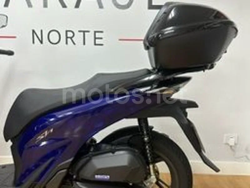 Honda SH125i - Vista 6