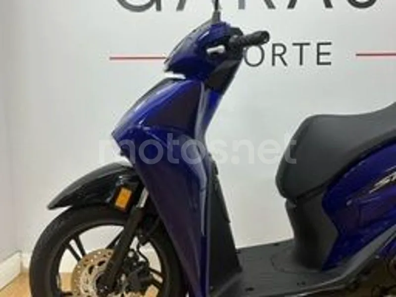Honda SH125i - Vista 7