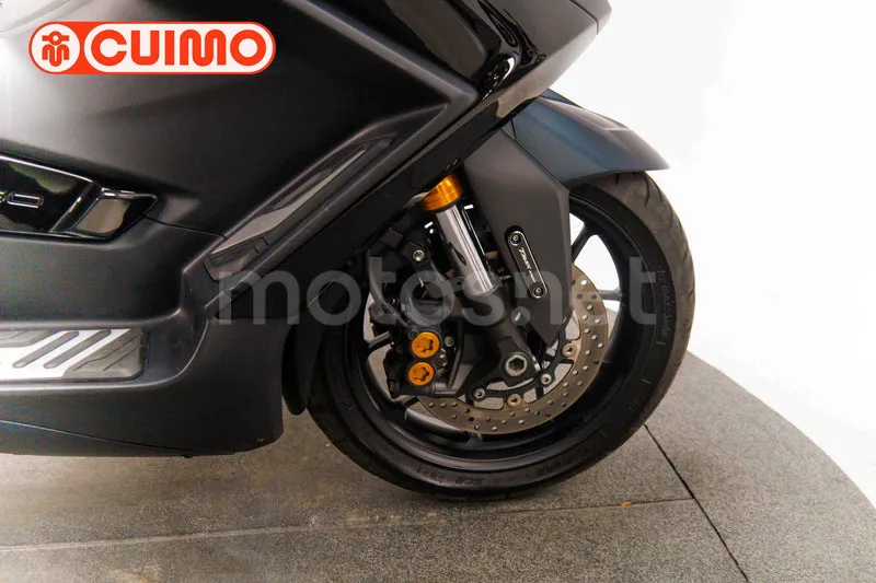 Yamaha TMAX 560 - Vista 14