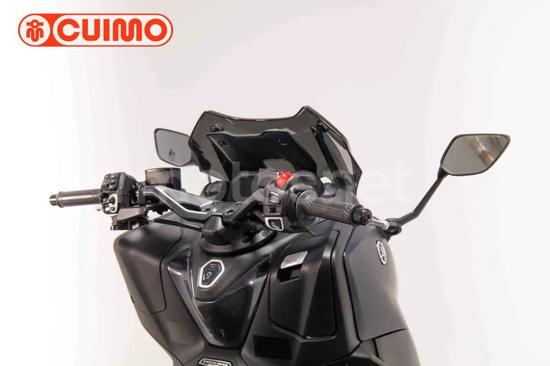 Yamaha TMAX 560 - Vista 17