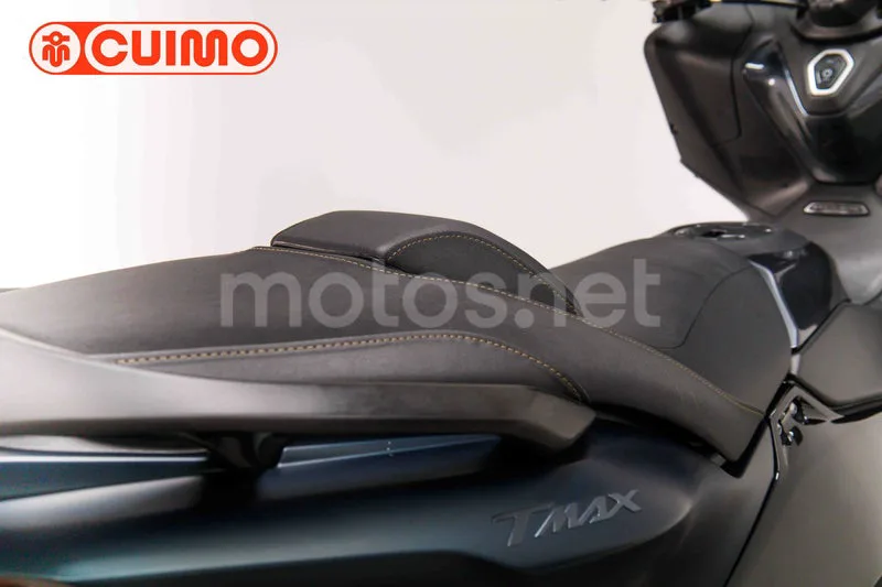 Yamaha TMAX 560 - Vista 18