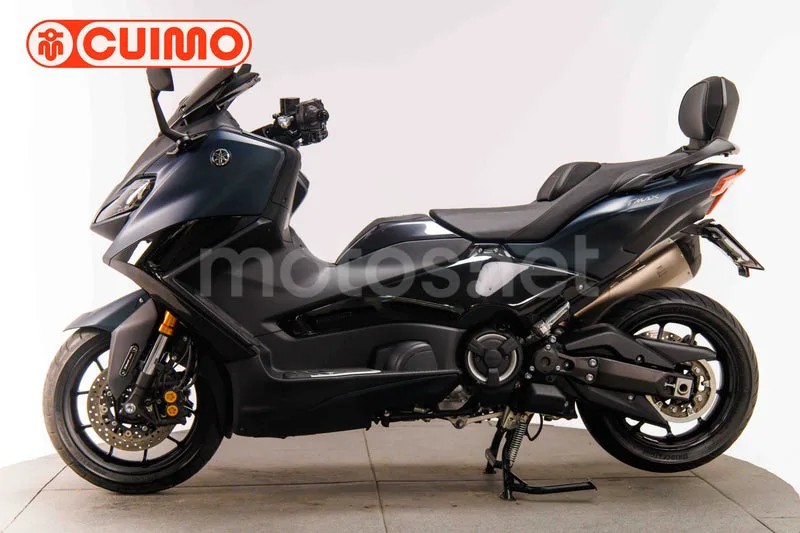 Yamaha TMAX 560 - Vista 8