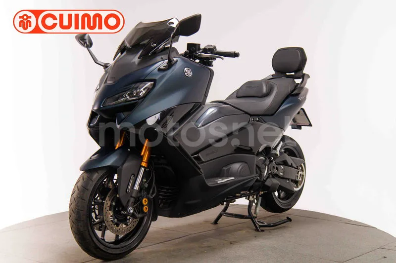 Yamaha TMAX 560 - Vista 9
