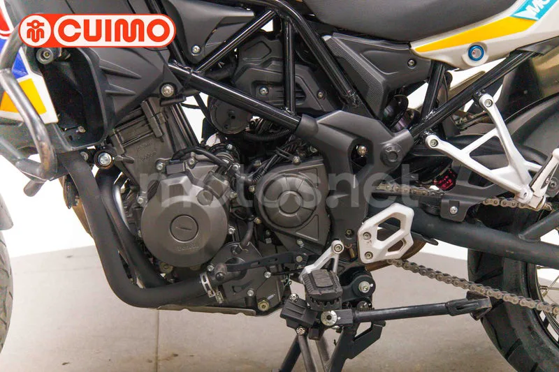 Benelli TRK 502 - Vista 19