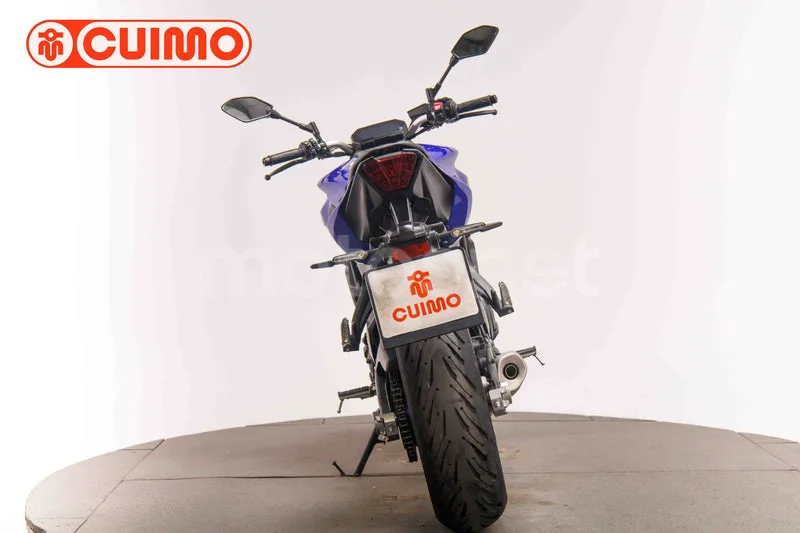 Yamaha MT-07 - Vista 9