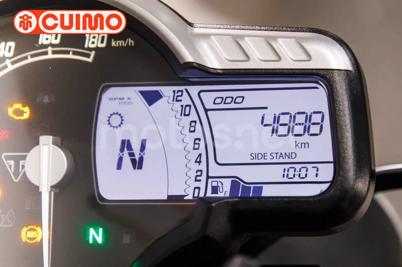 Triumph Speed 400 - Vista 25
