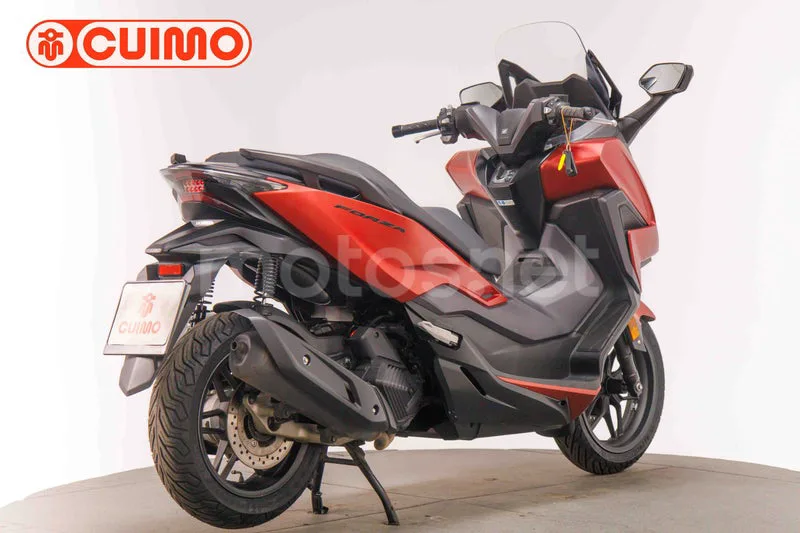 Honda Forza 125 - Vista 4