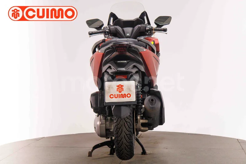 Honda Forza 125 - Vista 5