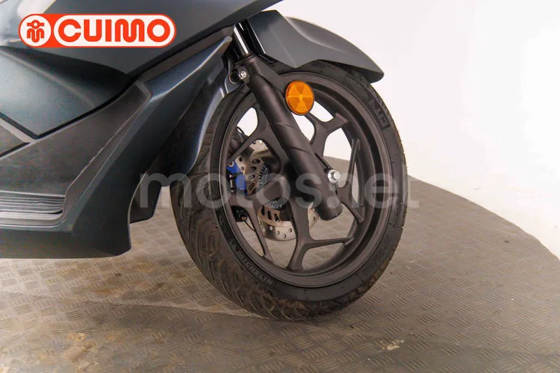 Honda PCX125 - Vista 13