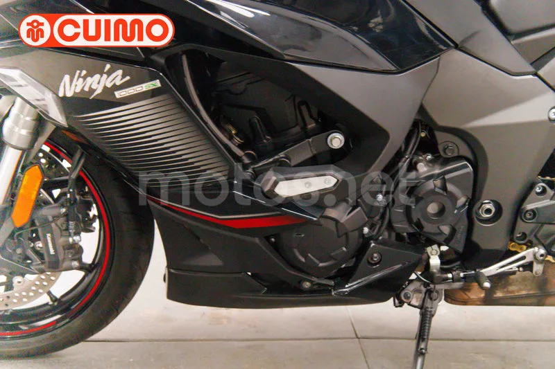 Kawasaki Ninja 1000SX - Vista 19
