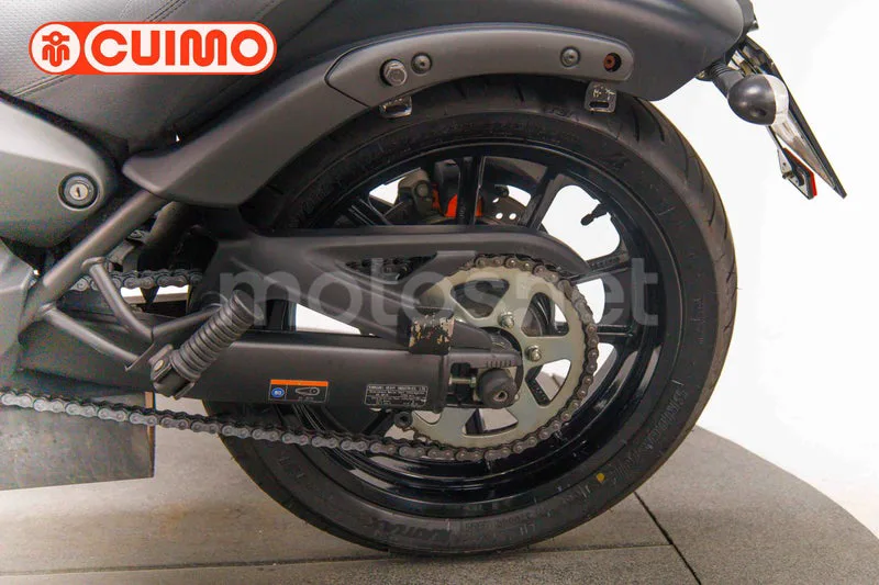 Kawasaki Vulcan S - Vista 20