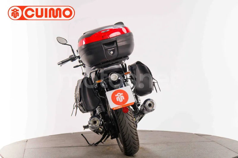 Moto Guzzi V7 II - Vista 5