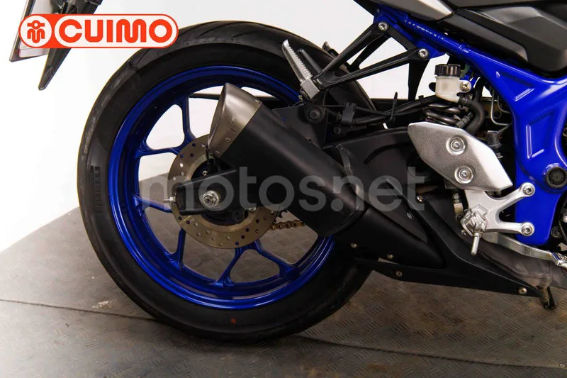 Yamaha MT-03 - Vista 16