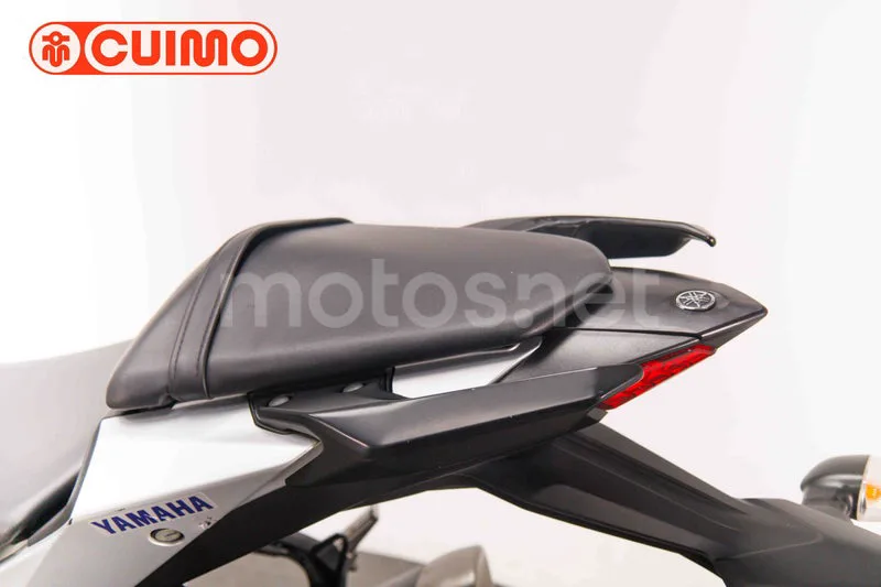 Yamaha MT-03 - Vista 21