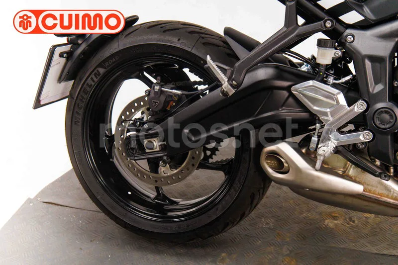 Triumph Trident 660 - Vista 16