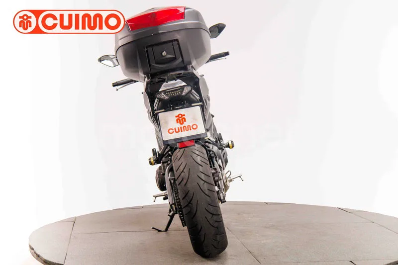 Yamaha MT-09 - Vista 5