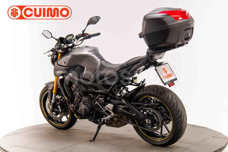 Yamaha MT-09 - Vista 6