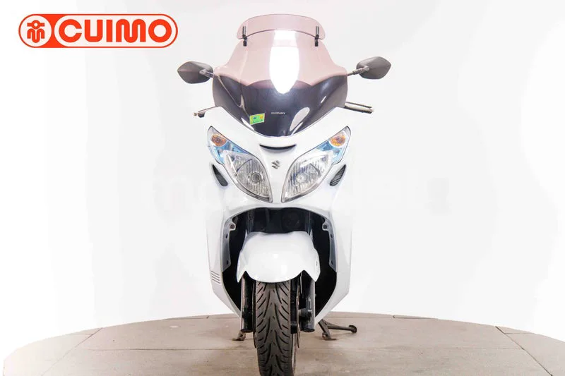 Suzuki Burgman 400 - Vista 10
