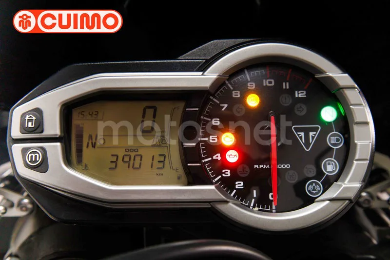 Triumph Tiger 800 XR - Vista 23
