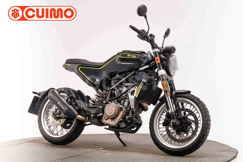 Husqvarna Svartpilen 401 2699 € 2019 Valencia - 1