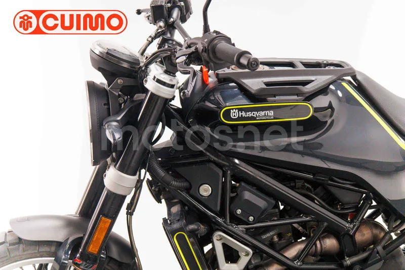 Husqvarna Svartpilen 401 - Vista 20