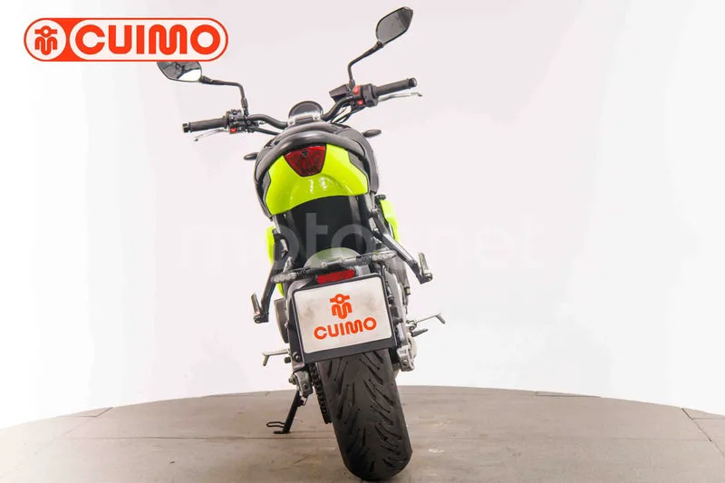 Triumph Trident 660 - Vista 5
