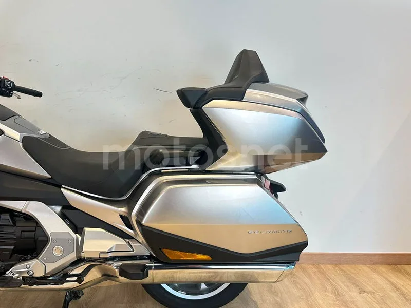 Honda Gold Wing - Vista 3