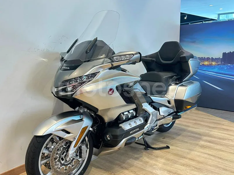 Honda Gold Wing - Vista 4
