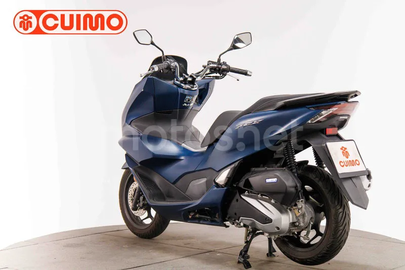 Honda PCX125 - Vista 6