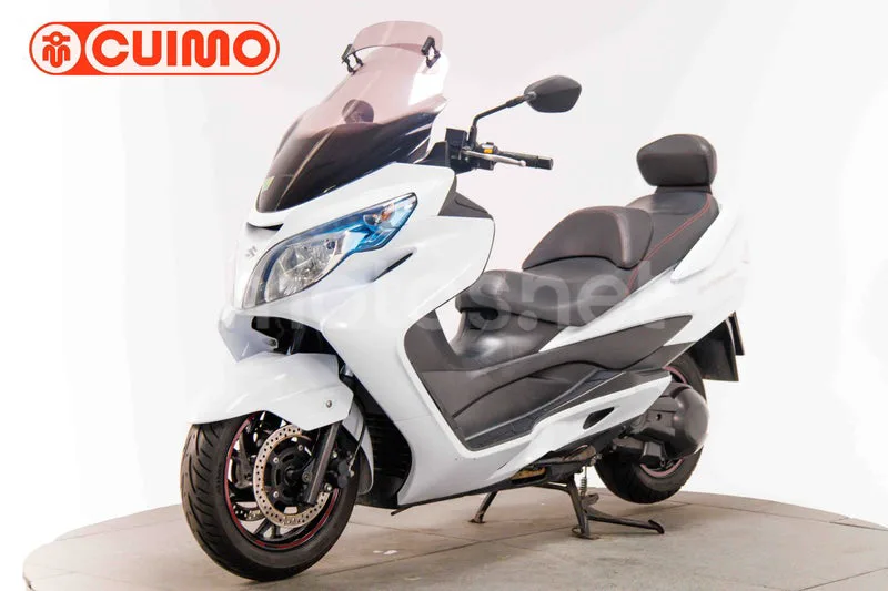 Suzuki Burgman 400 - Vista 16