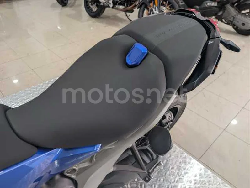 BMW R 1300 R - Vista 19