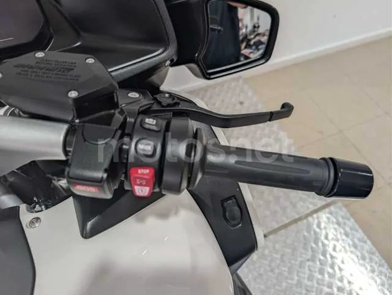 BMW R 1250 RT - Vista 11