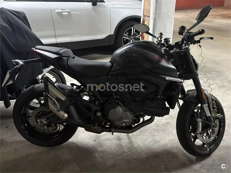 Ducati Monster - Vista 4