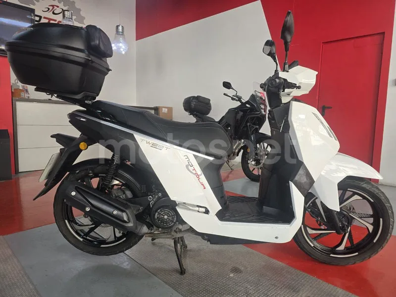 Peugeot Tweet 125 1895 € 2023 Alicante - 1