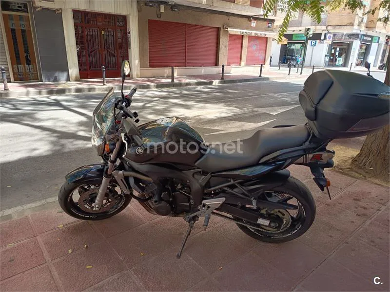 Yamaha FZ6 - Vista 4